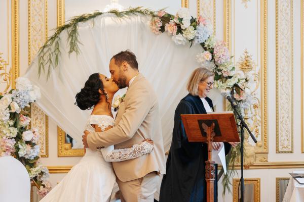 Trouwfotograaf op Nederlands-Hindoestaanse bruiloft
